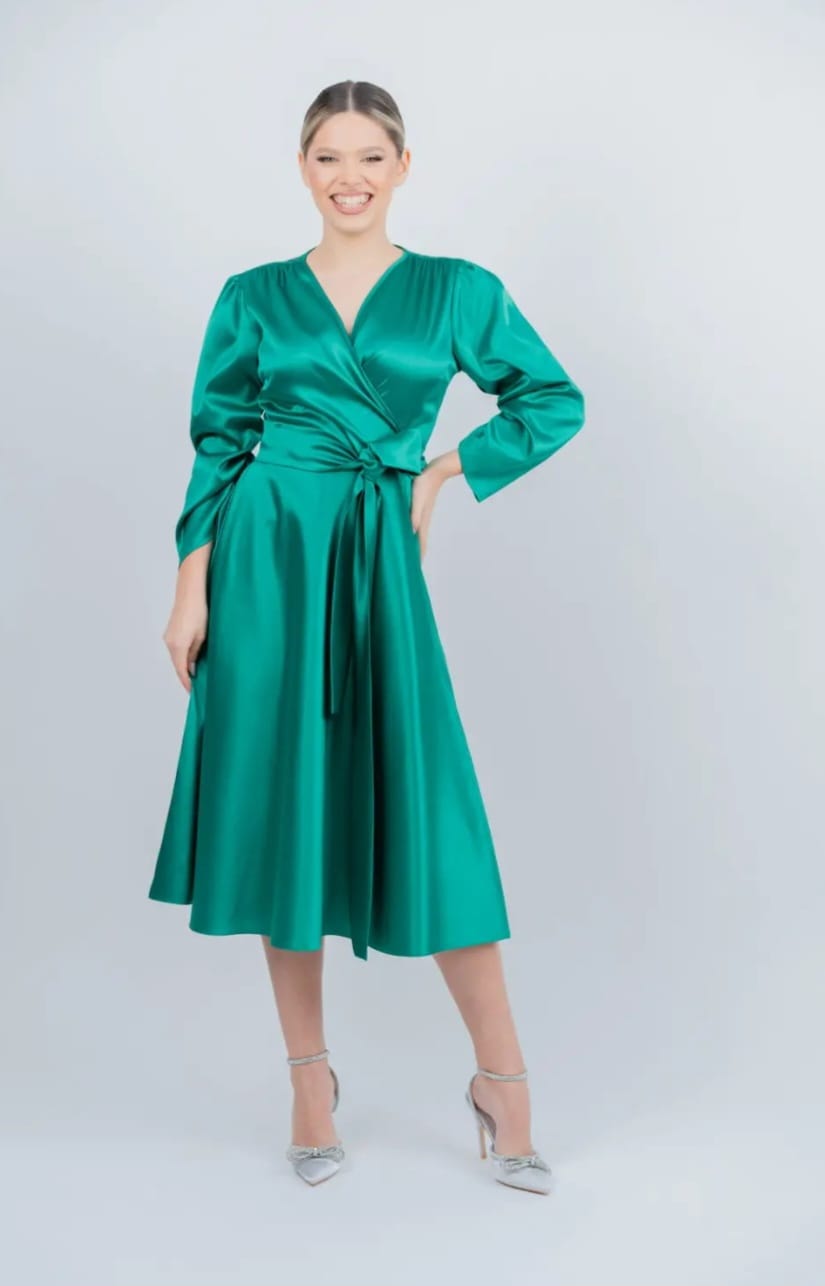 Rochie midi din satin verde