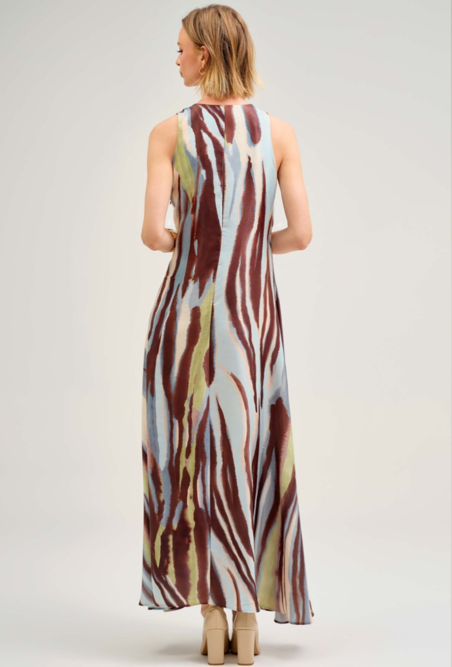 Rochie Maxi cu Imprimeu Abstract și Croială Fluidă 