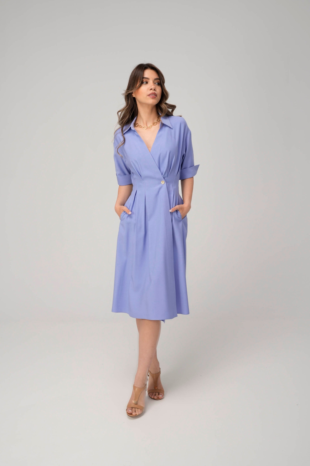 Rochia Bleu – Eleganță Atemporală și Rafinament Zilnic