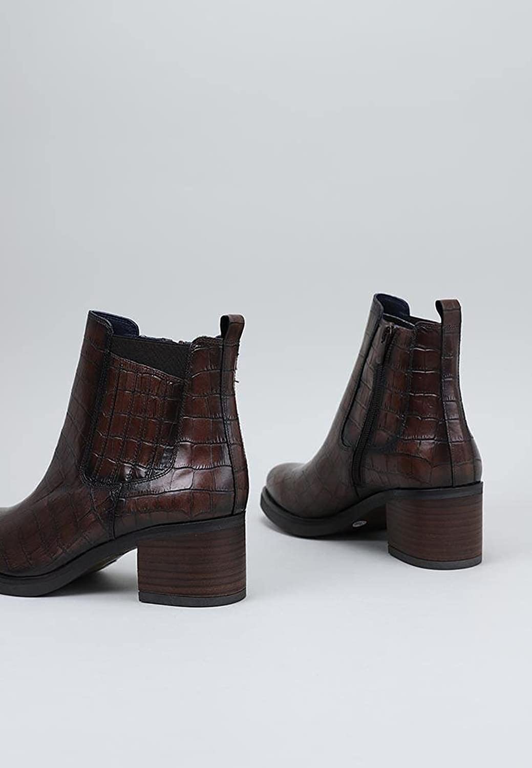 Botine confortabile din piele naturala