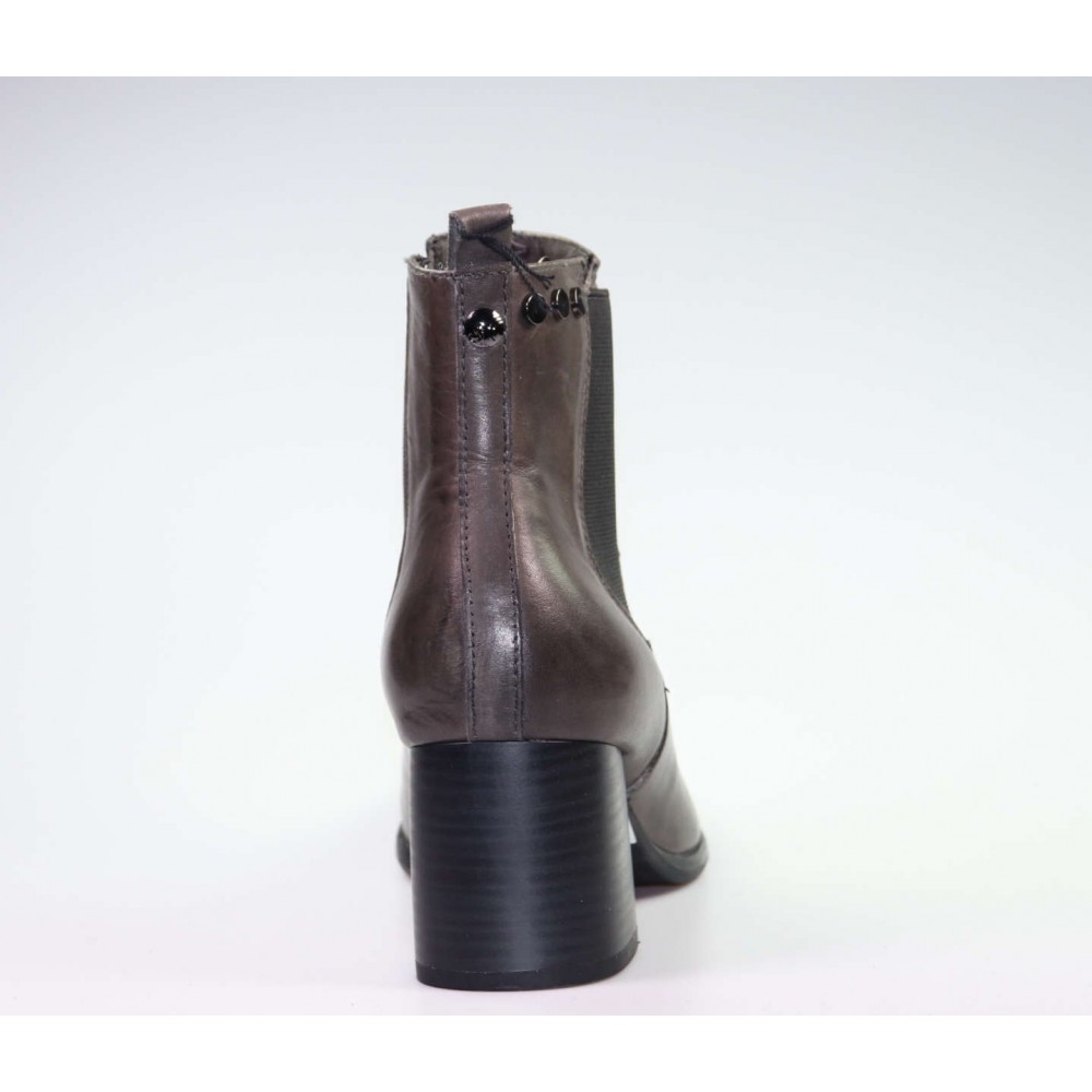 Botine confortabile din piele naturala